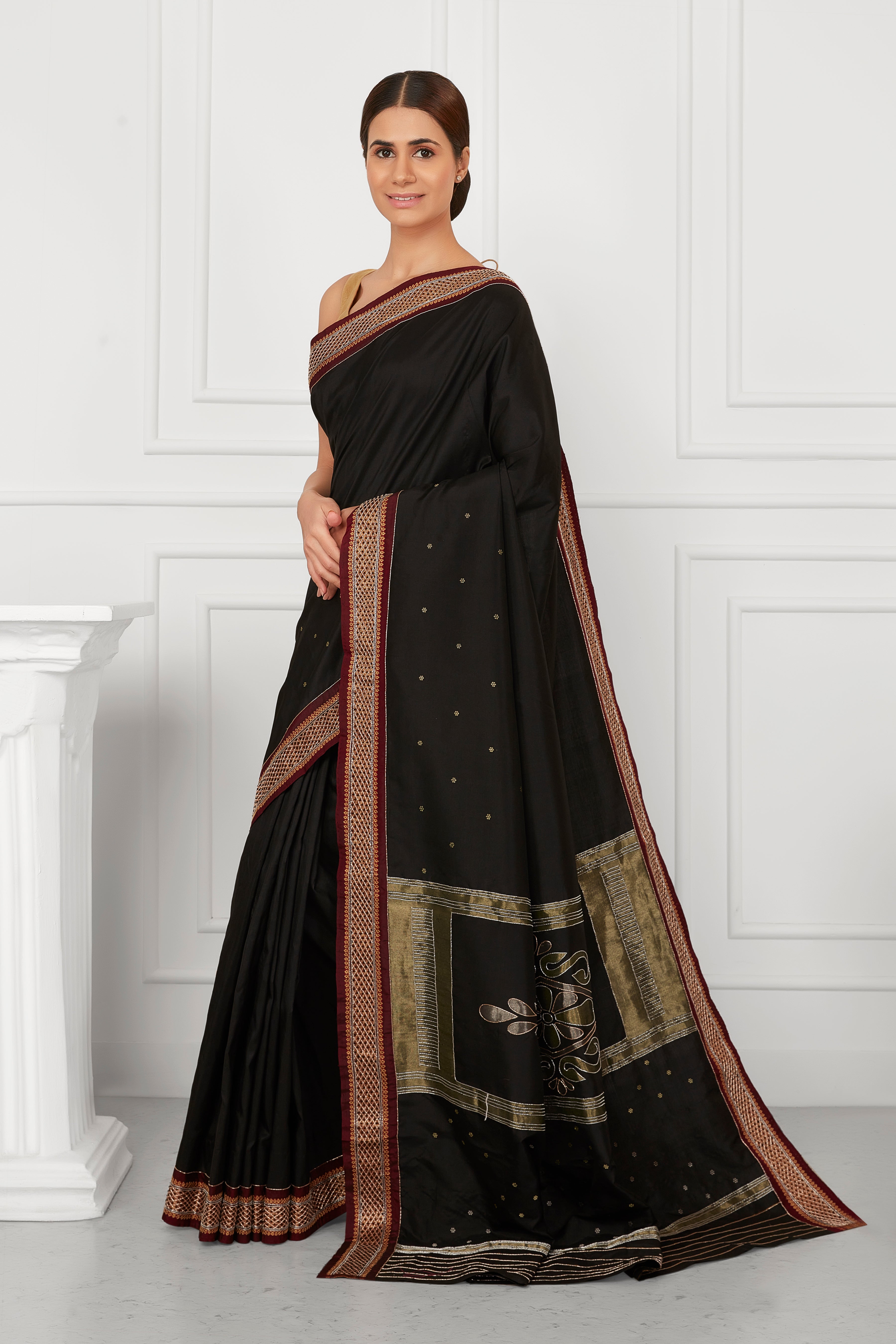 Midnight Weave Zardosi Paithani