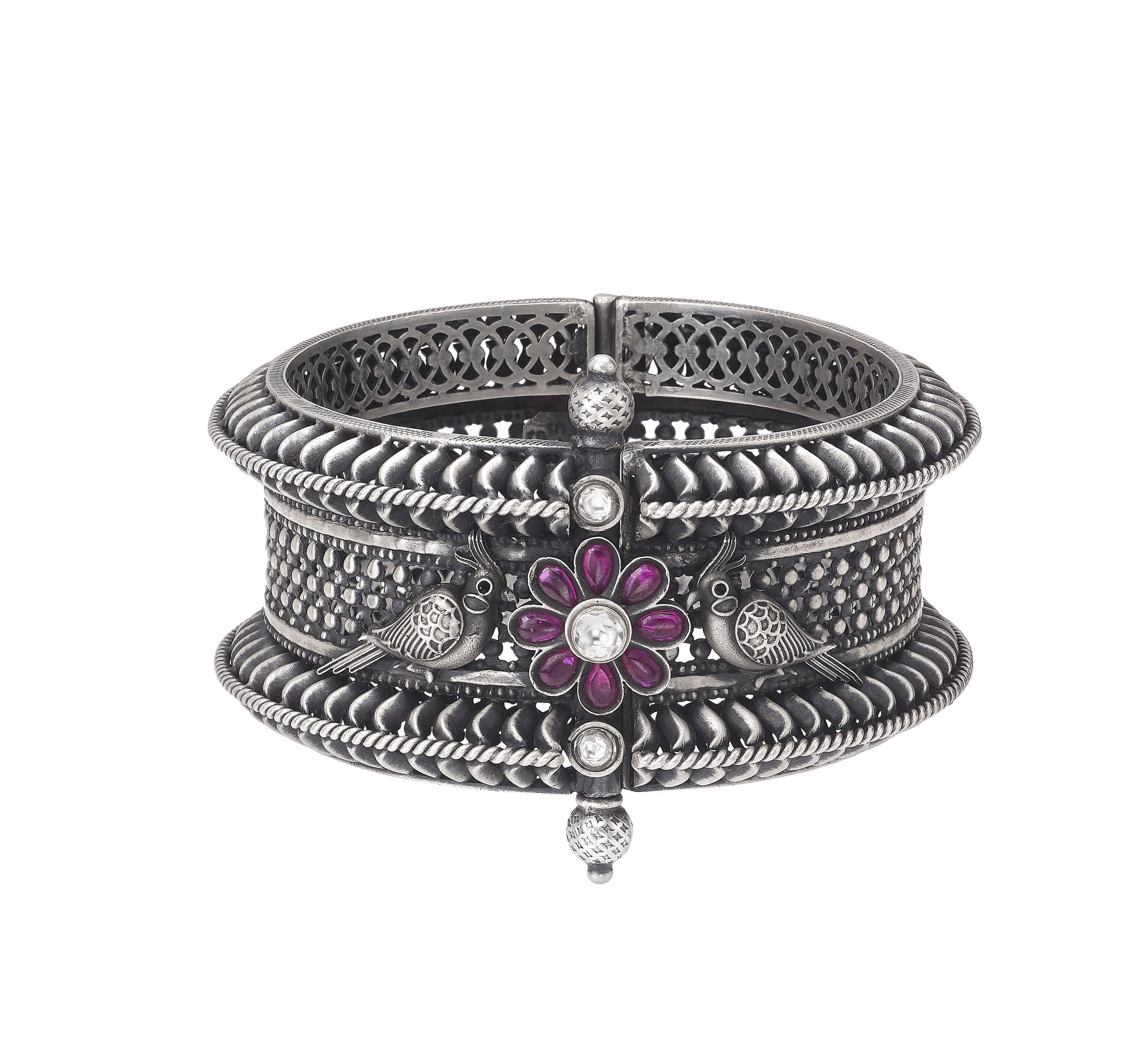 Handcrafted Bangle with Floral Motifs