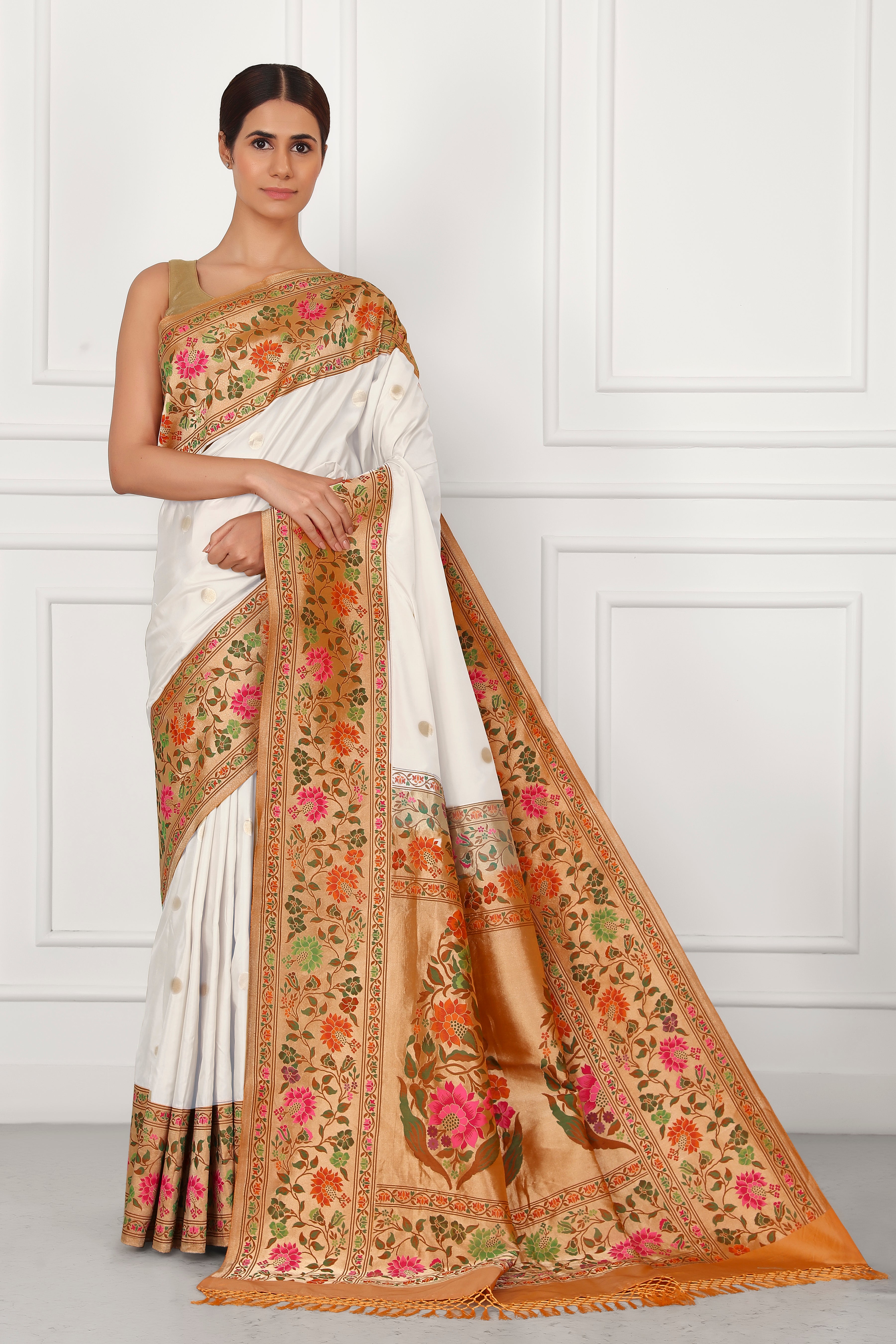 Offwhite Katan Silk Dollar Booti Paithani