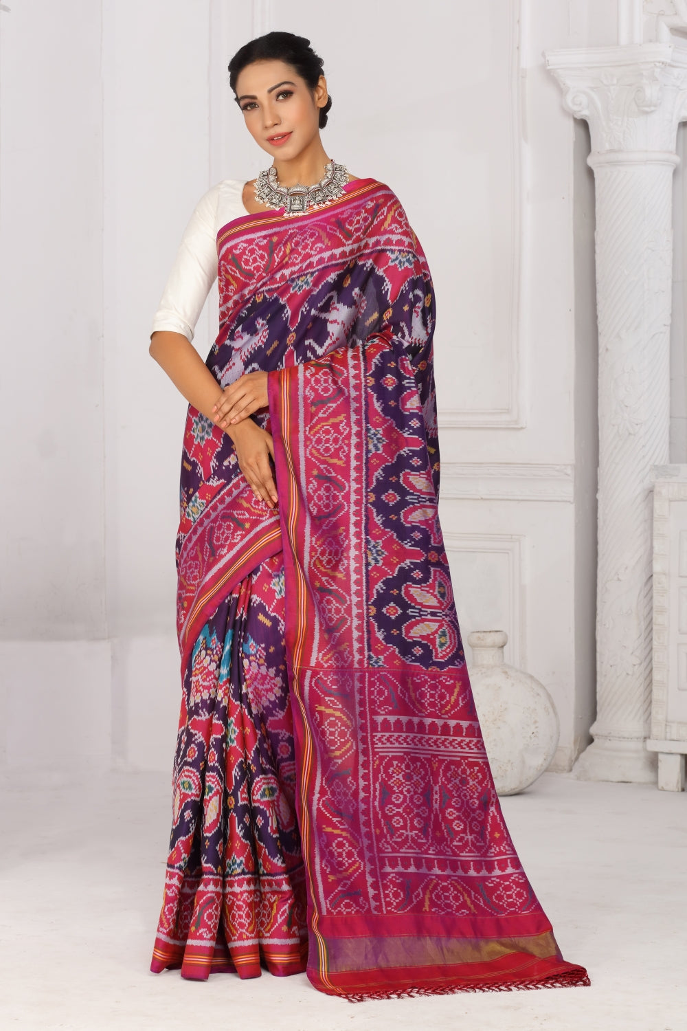A Patola for the Pheras Devam