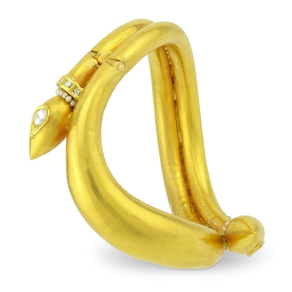 Contemporary Kada Devam