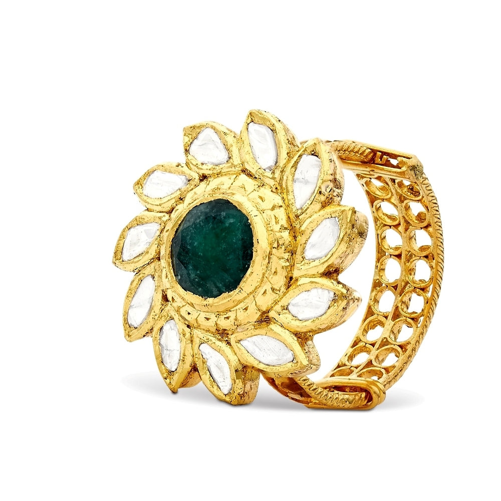 Spinning Emerald Flower Ring Devam