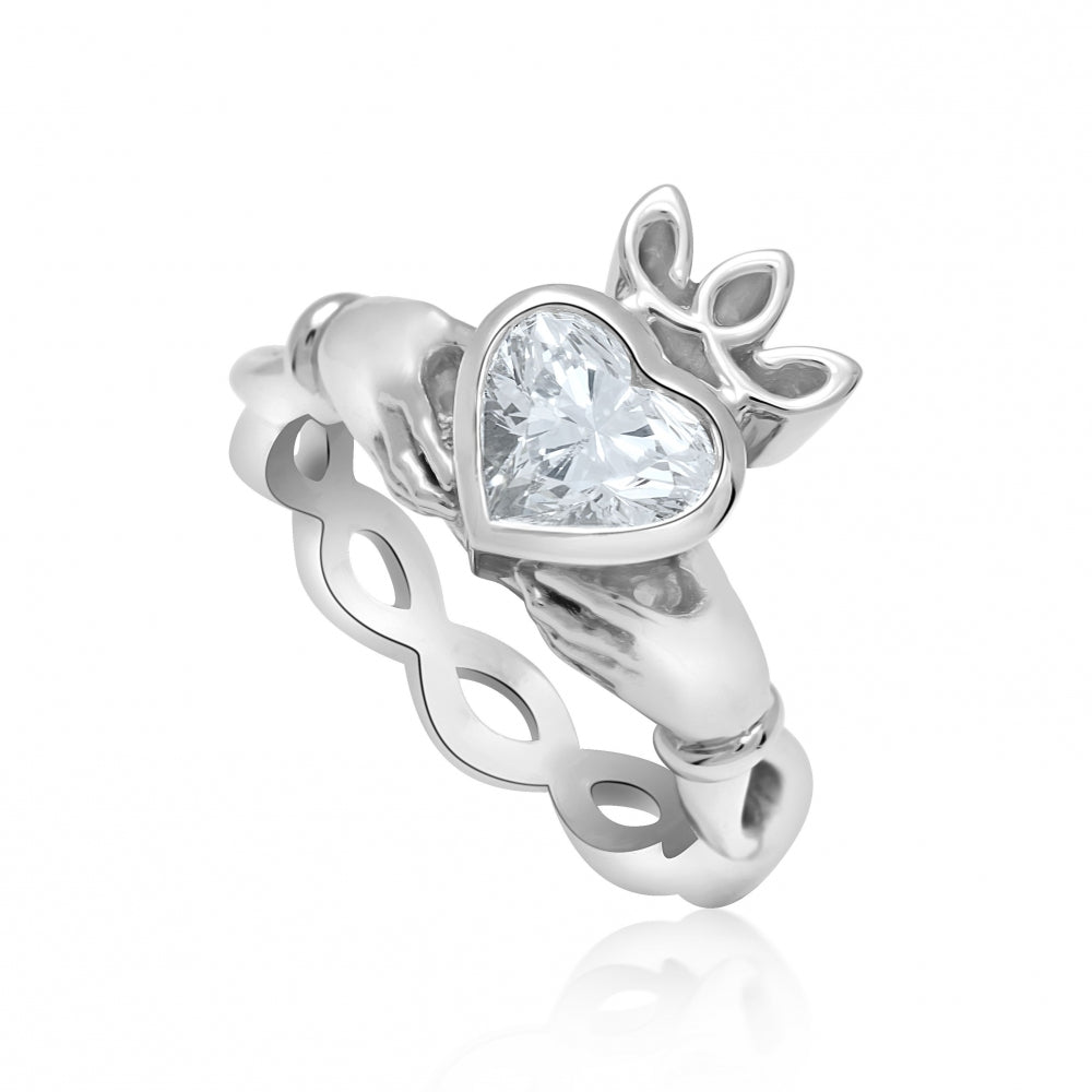 Heart Cut Diamond Engagement Ring Devam