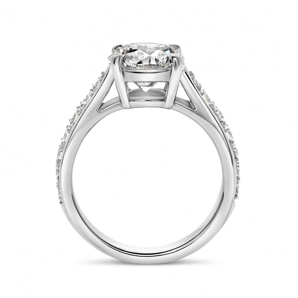 Round Cut Pointed Band Engagement Ring Devam
