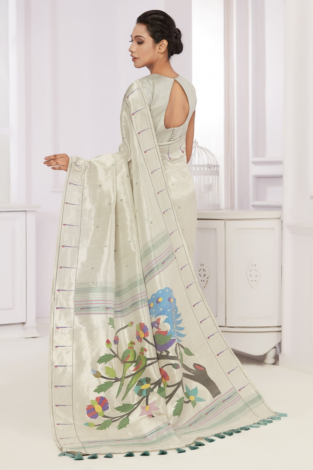 Wrap Yourself in Ivory Devam