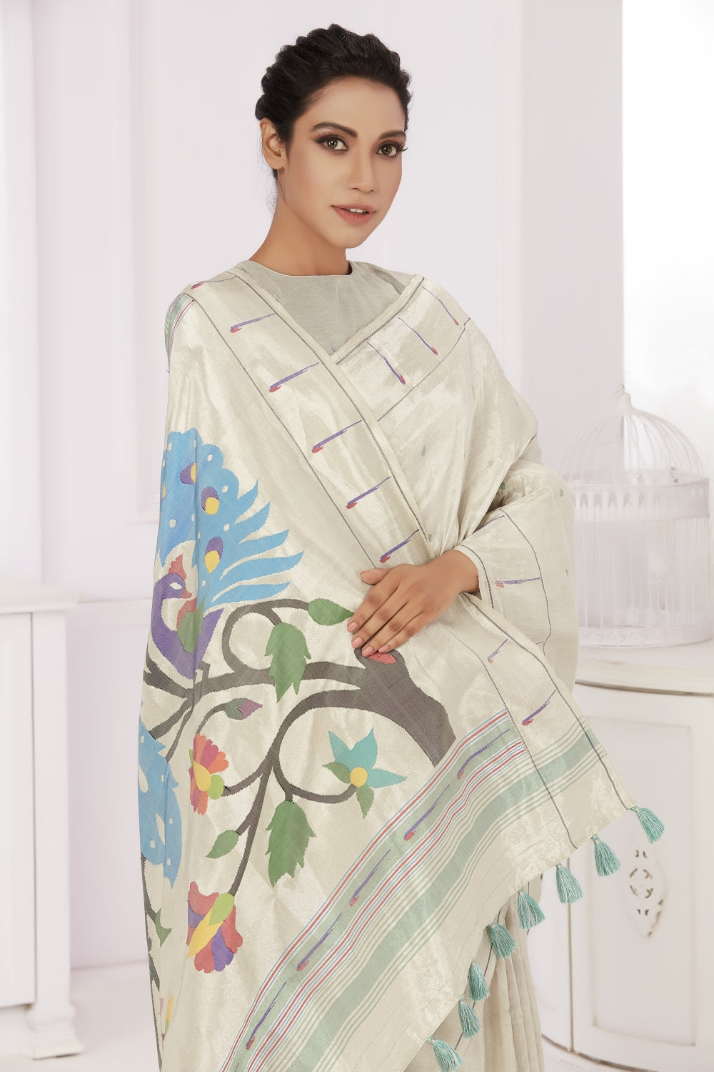 Wrap Yourself in Ivory Devam